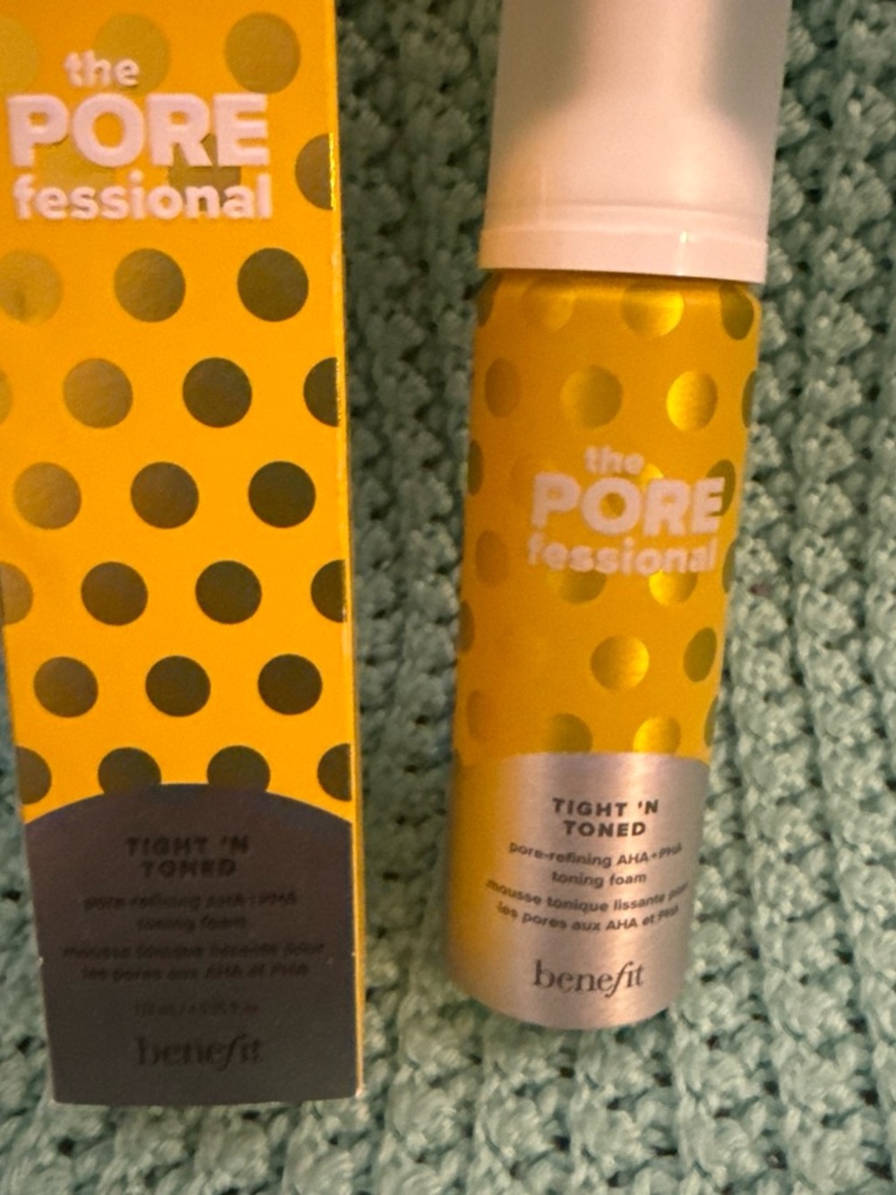 Benefit The POREfessional Tight 'N Toned Foaming Serum in Yellow and Gold